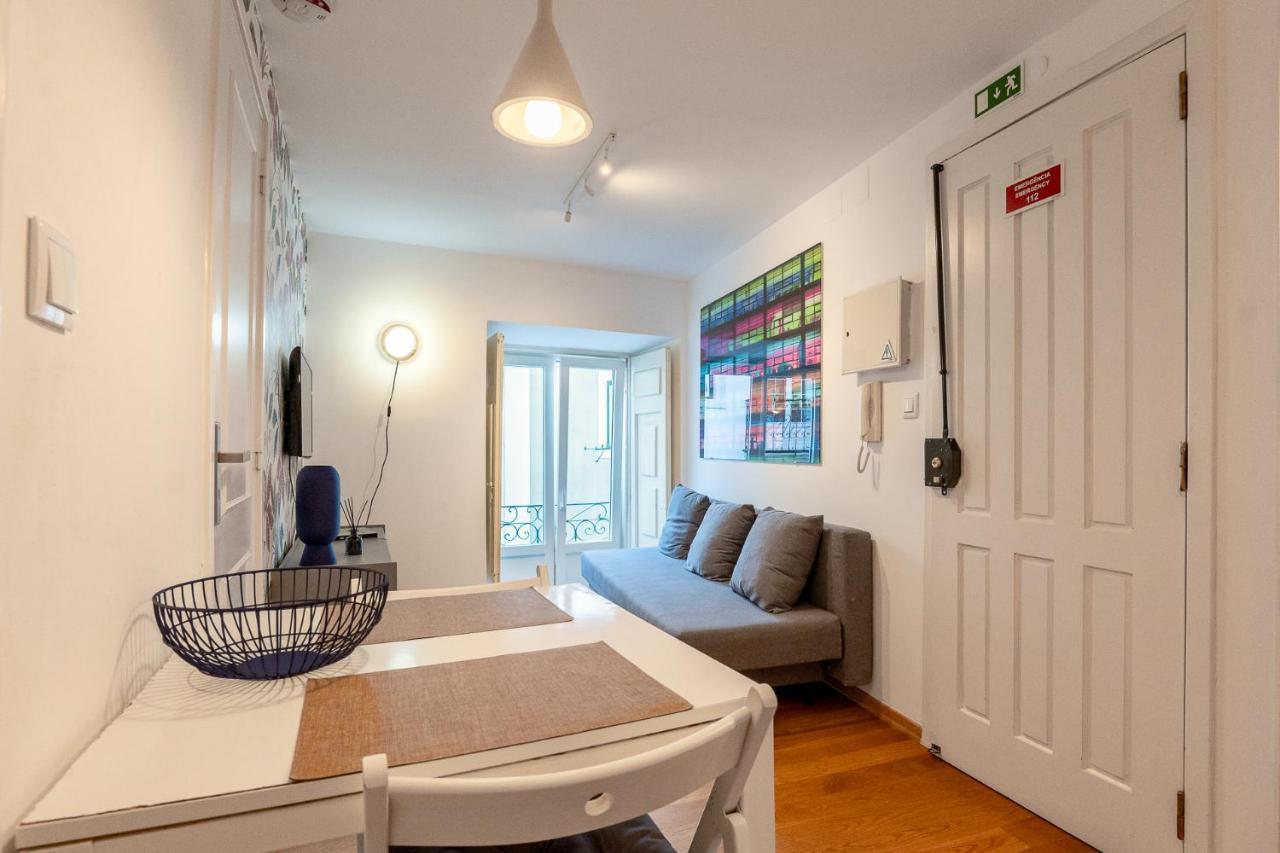 Contemporary Apartment In Chiado 3 Lisboa Ngoại thất bức ảnh