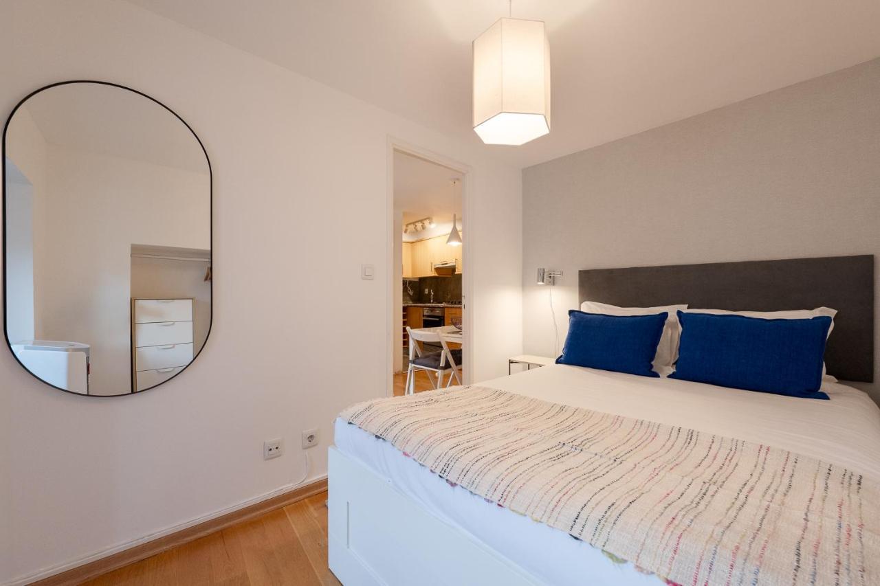 Contemporary Apartment In Chiado 3 Lisboa Ngoại thất bức ảnh