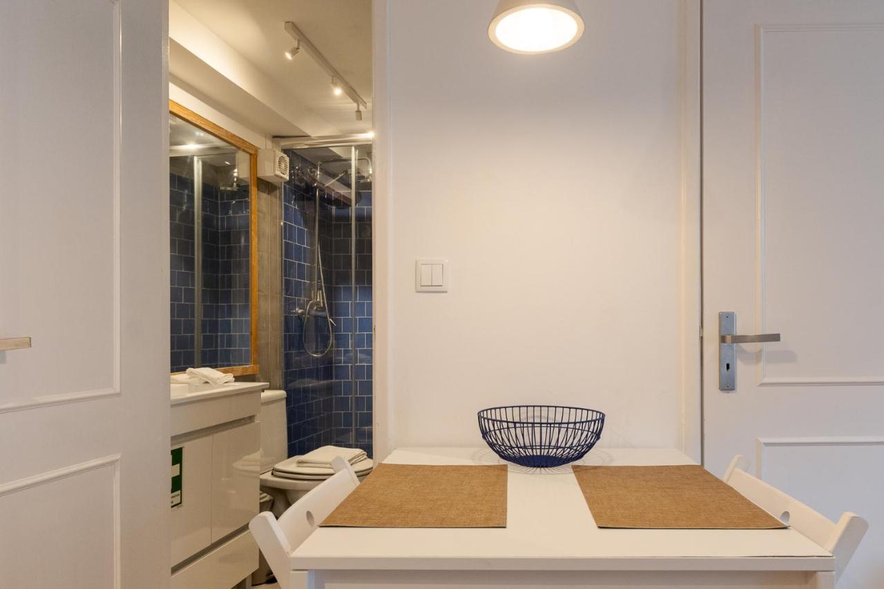 Contemporary Apartment In Chiado 3 Lisboa Ngoại thất bức ảnh