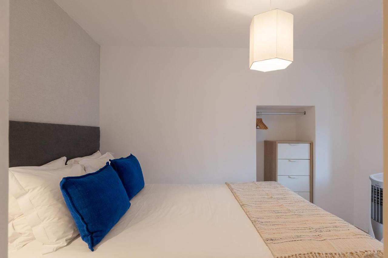 Contemporary Apartment In Chiado 3 Lisboa Ngoại thất bức ảnh